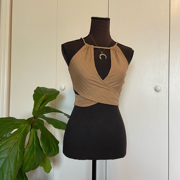 Super Cute High Neck Wrap Tank Top - Picture 10 of 11